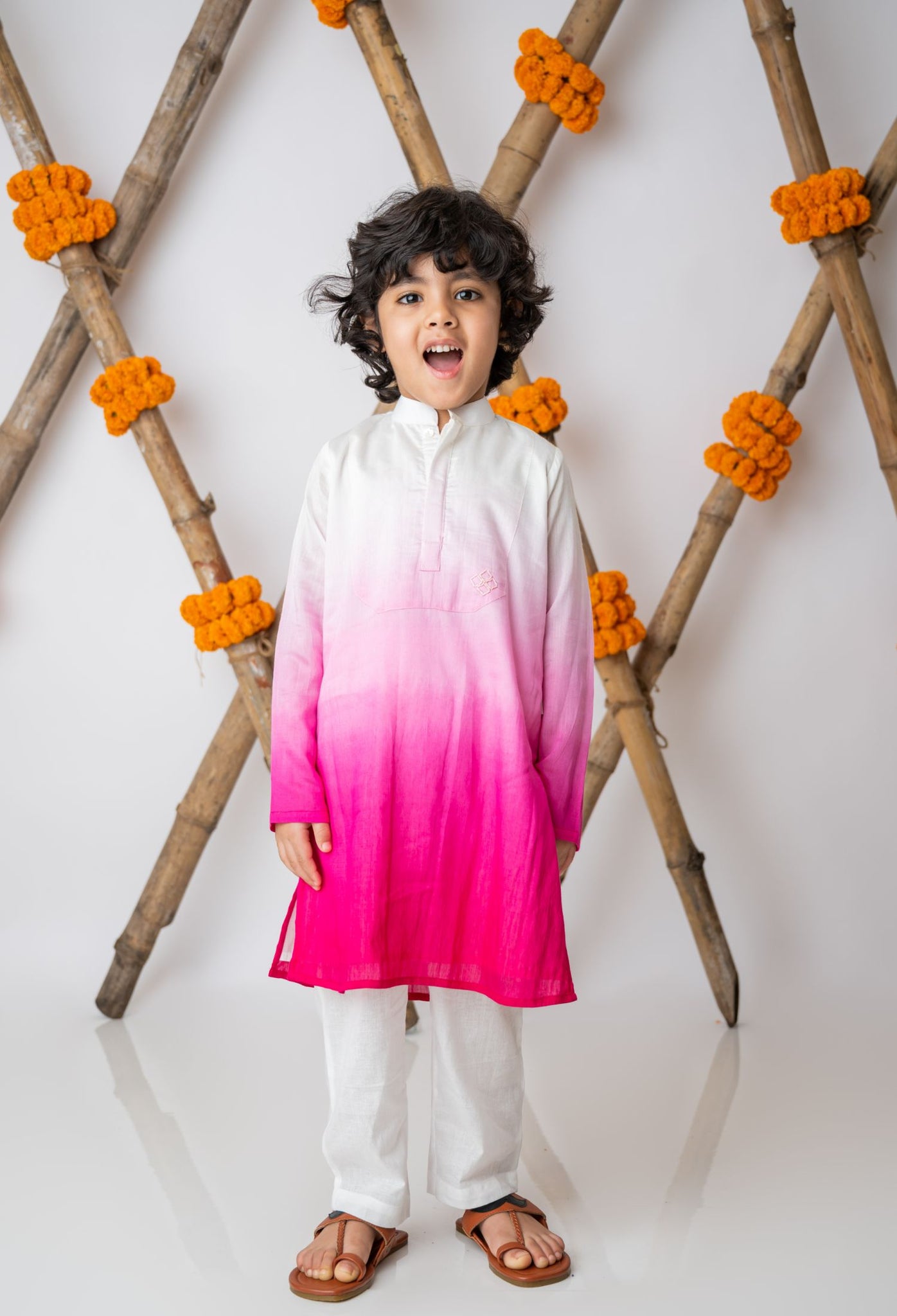 Fuachia Shaded Kurta With Motif Set For Boys