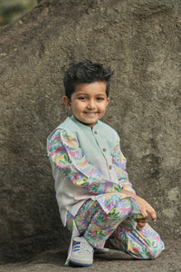 Tropical Print Kurta And Pants Bandi Set