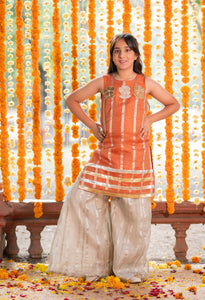 Embroidered Flower patches on kurta with Palazzo pants