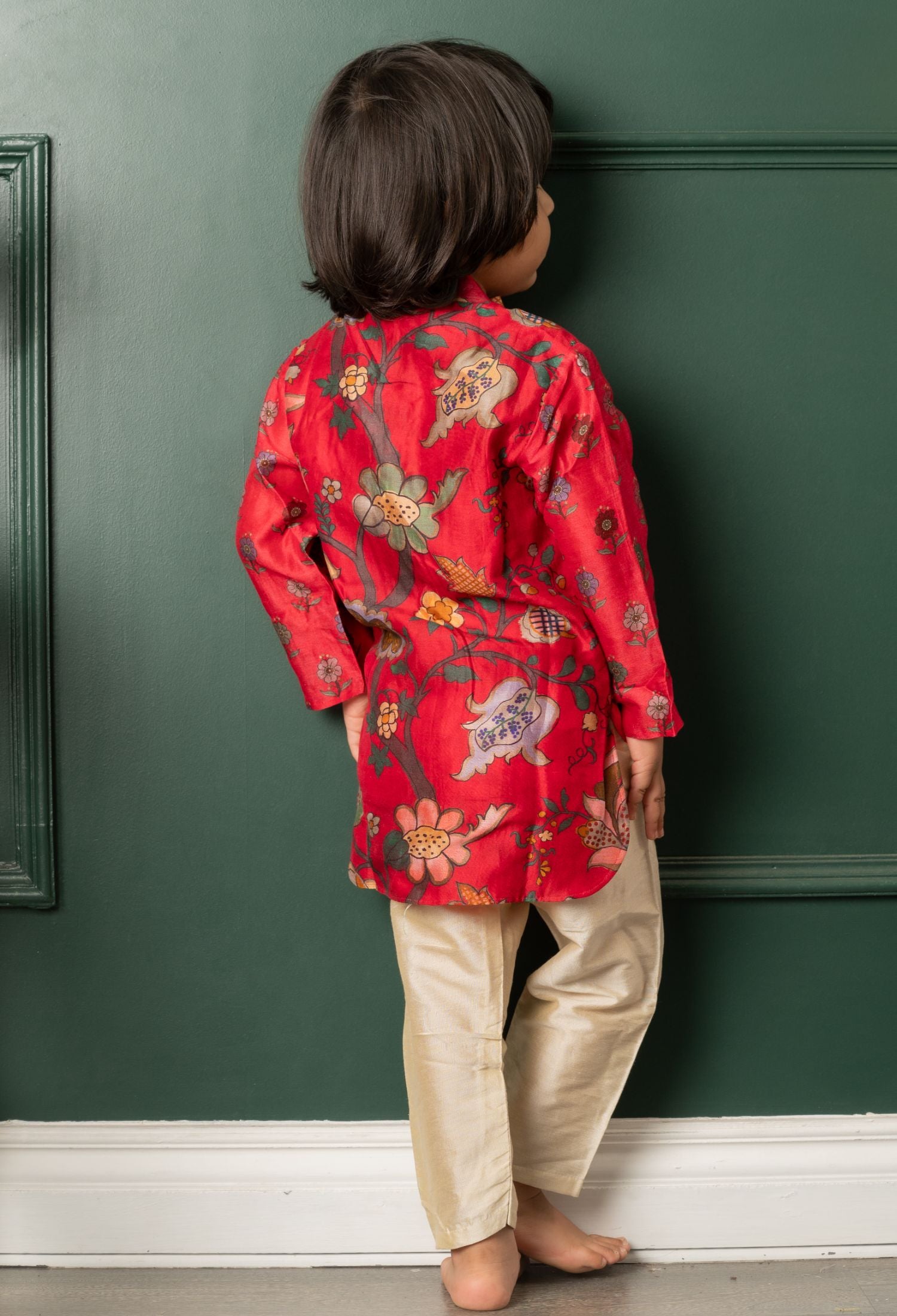 Patch Pocket Detail Red High Low Kurta And Pyjama