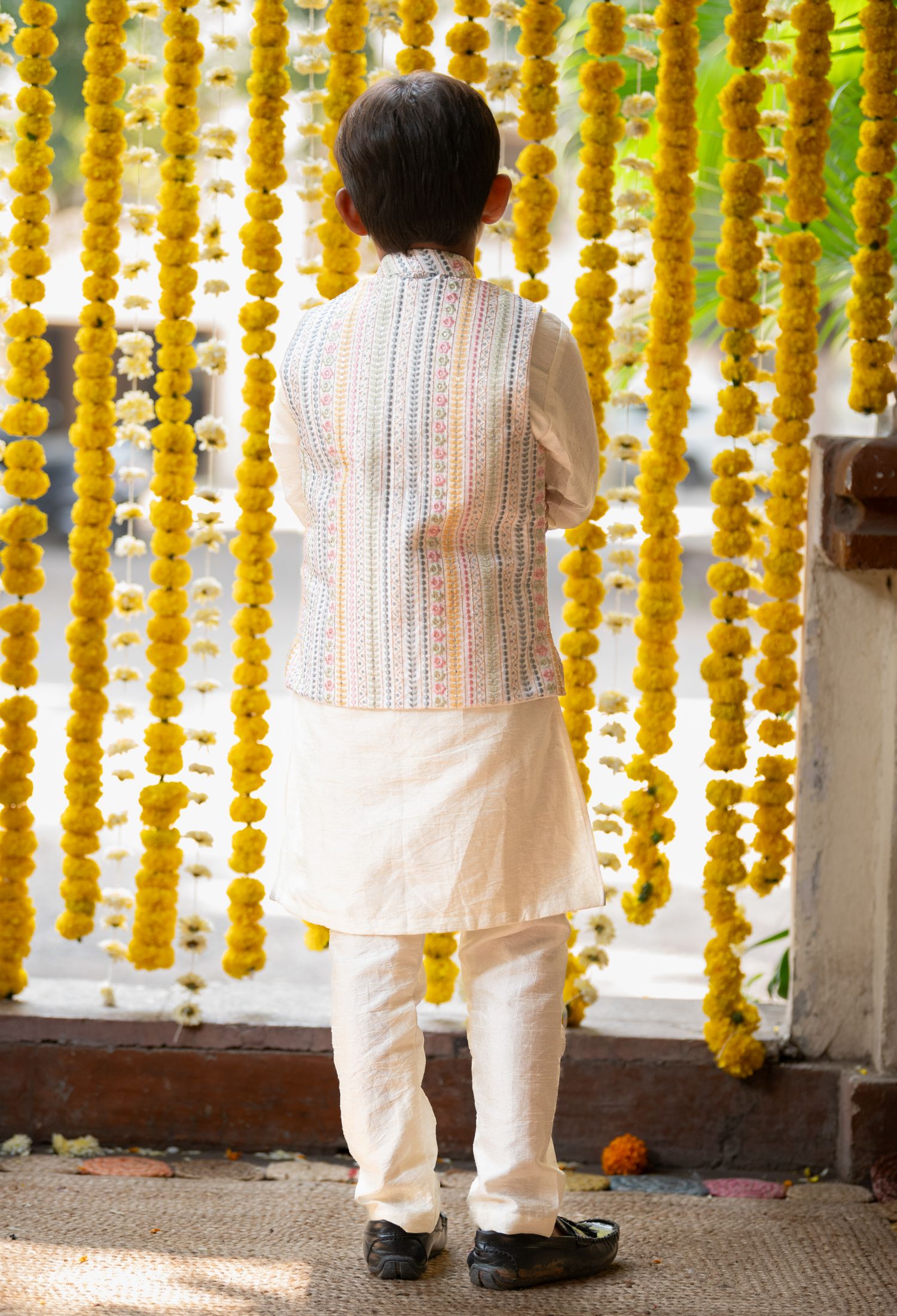 Ethnic Kurta With off white Embroidered Jacket And Pyjama