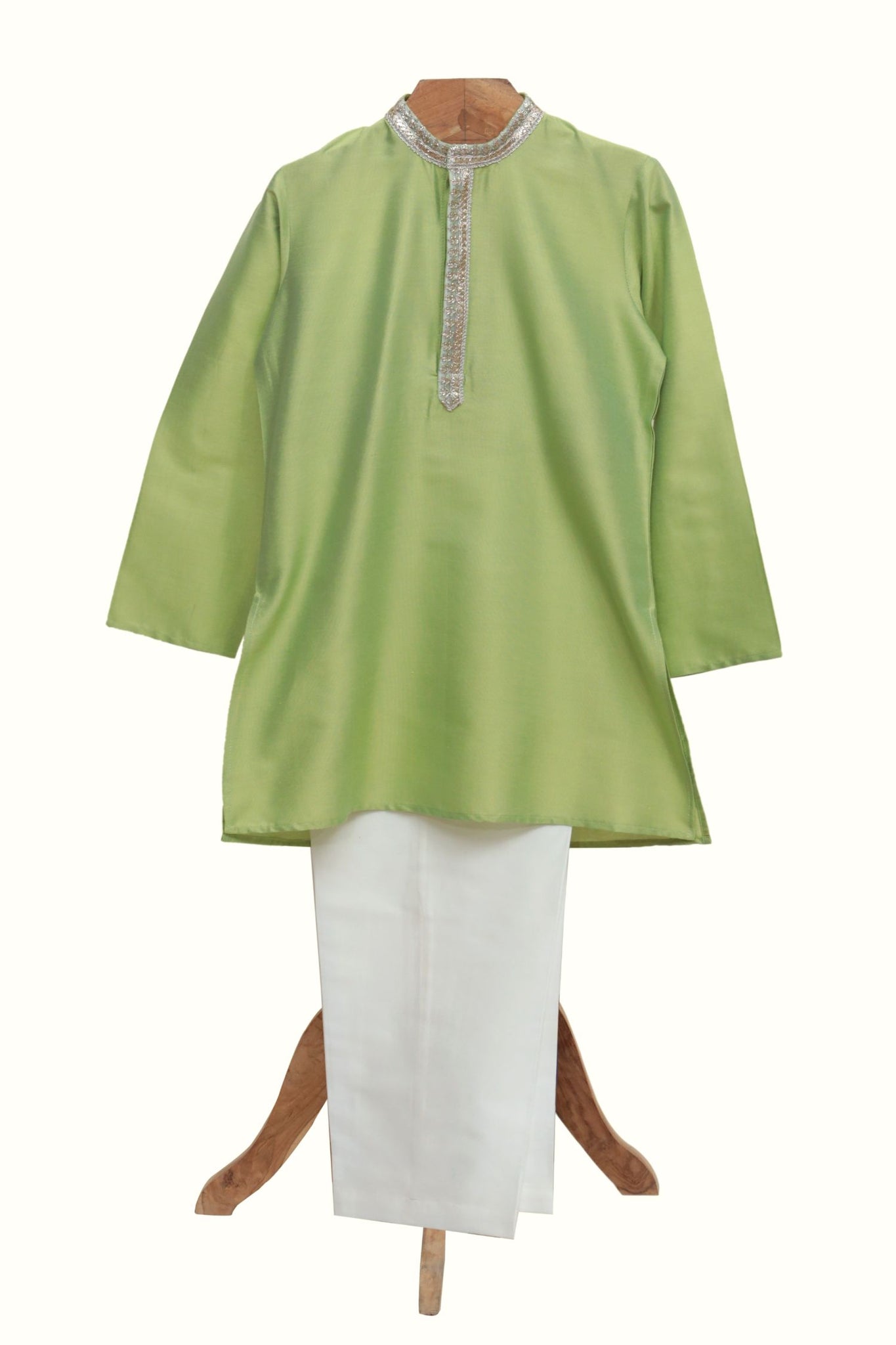 Chanderi Silk Kurta And Pyjama