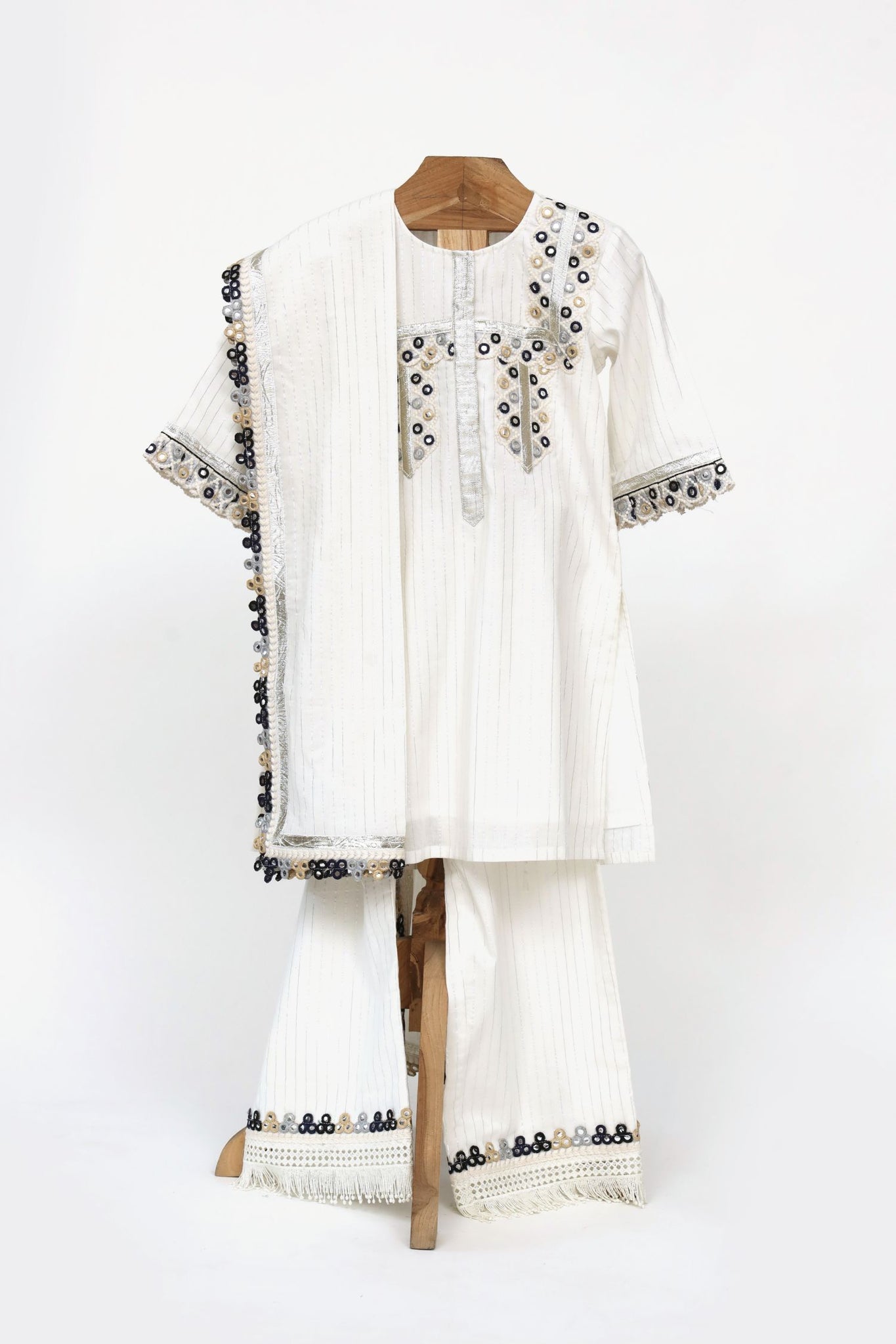 Silver Lurex Kurta And Palazzo Set With Embroidary