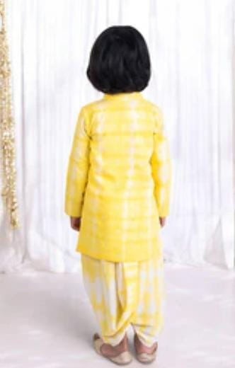 Yellow Tie & Dye Kurta With Dhoti