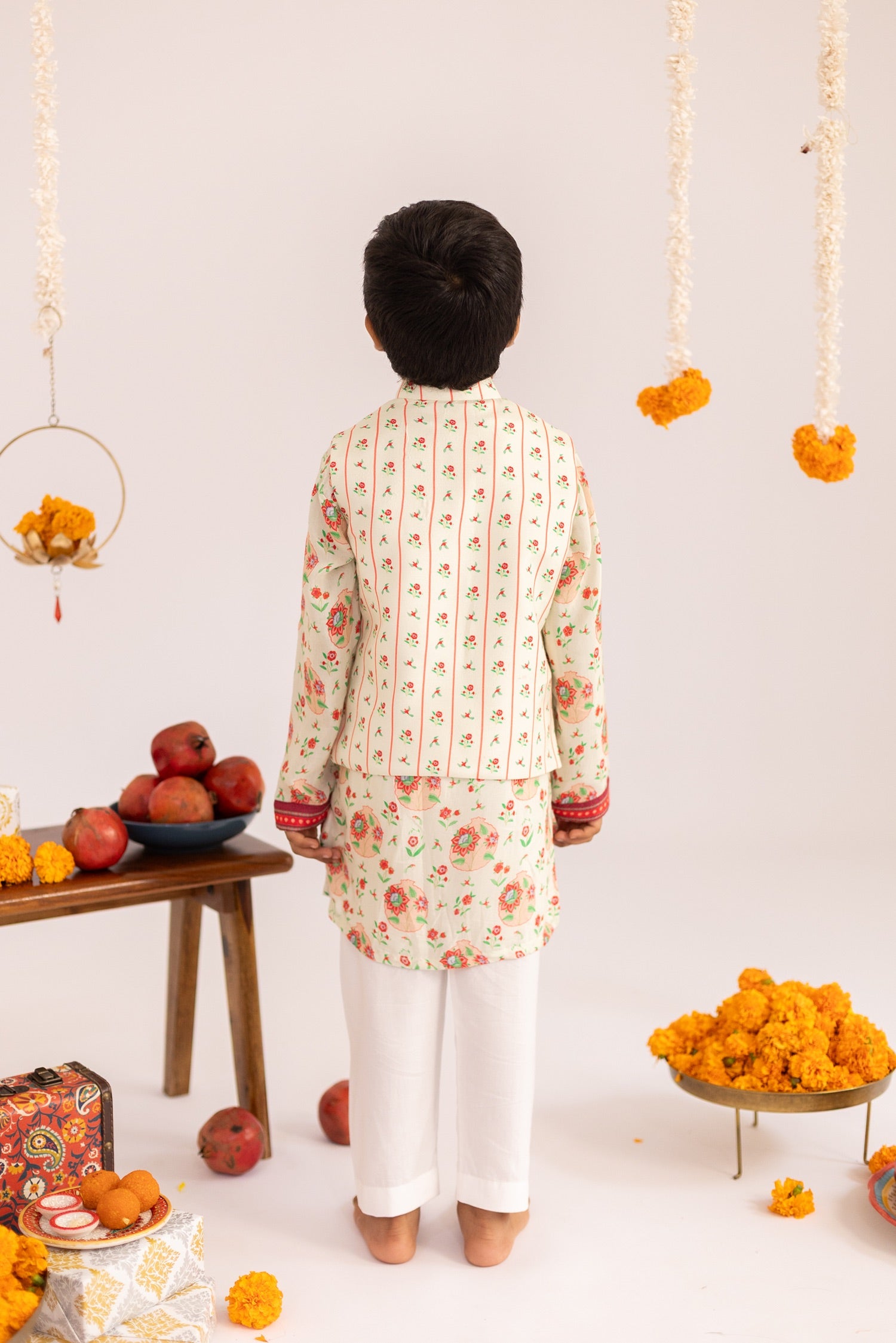 Off white  anar jaal  printed muslin jacket  set-set of 3