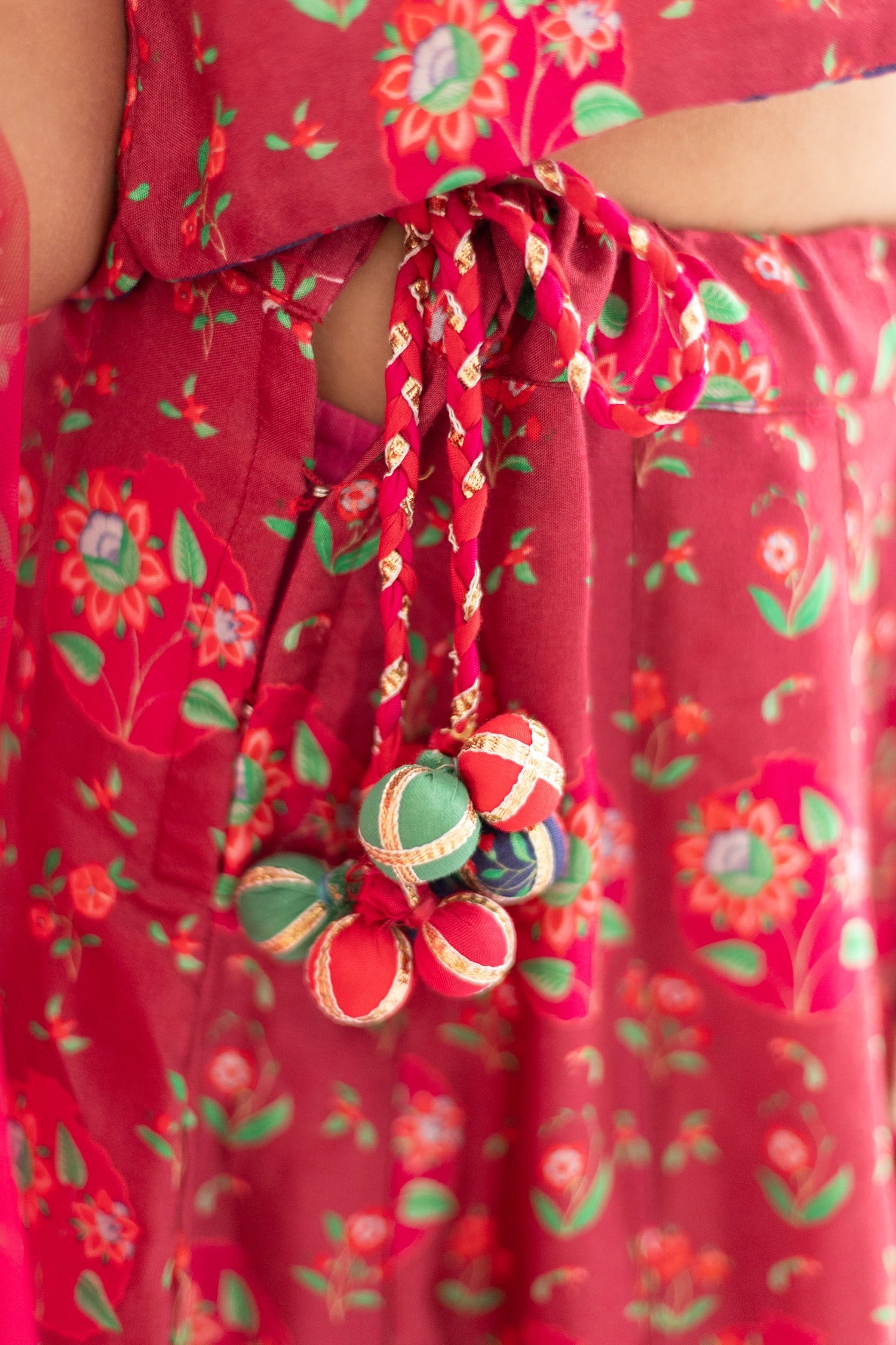 Red  anar jaal  printed muslin lehenga  set-set of 4