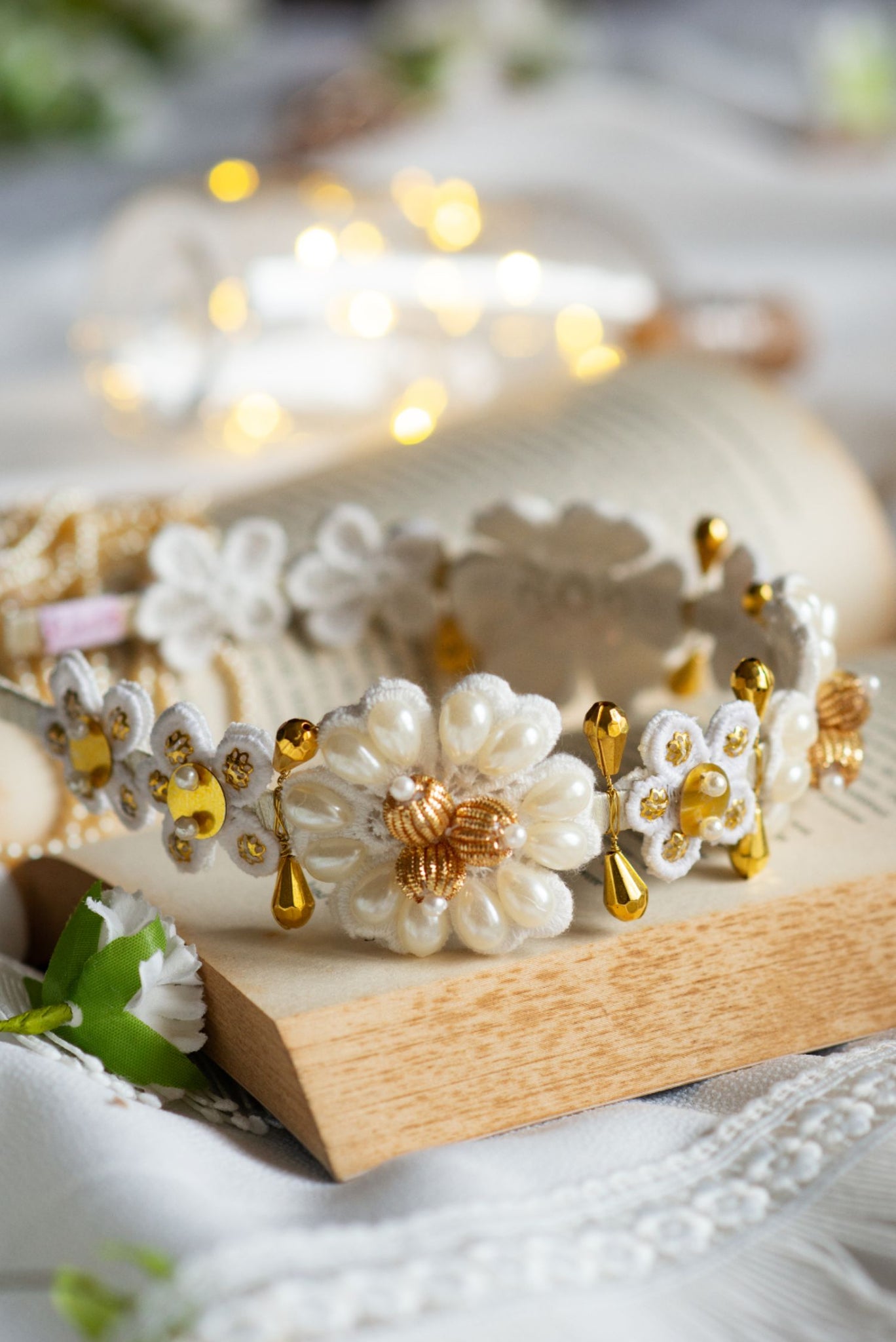 White And Gold Pearl Floral Headband