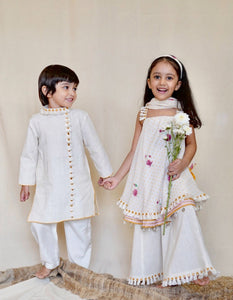 White Lotus Umbrella Kurta Pants And Dupatta (3pc-Set )