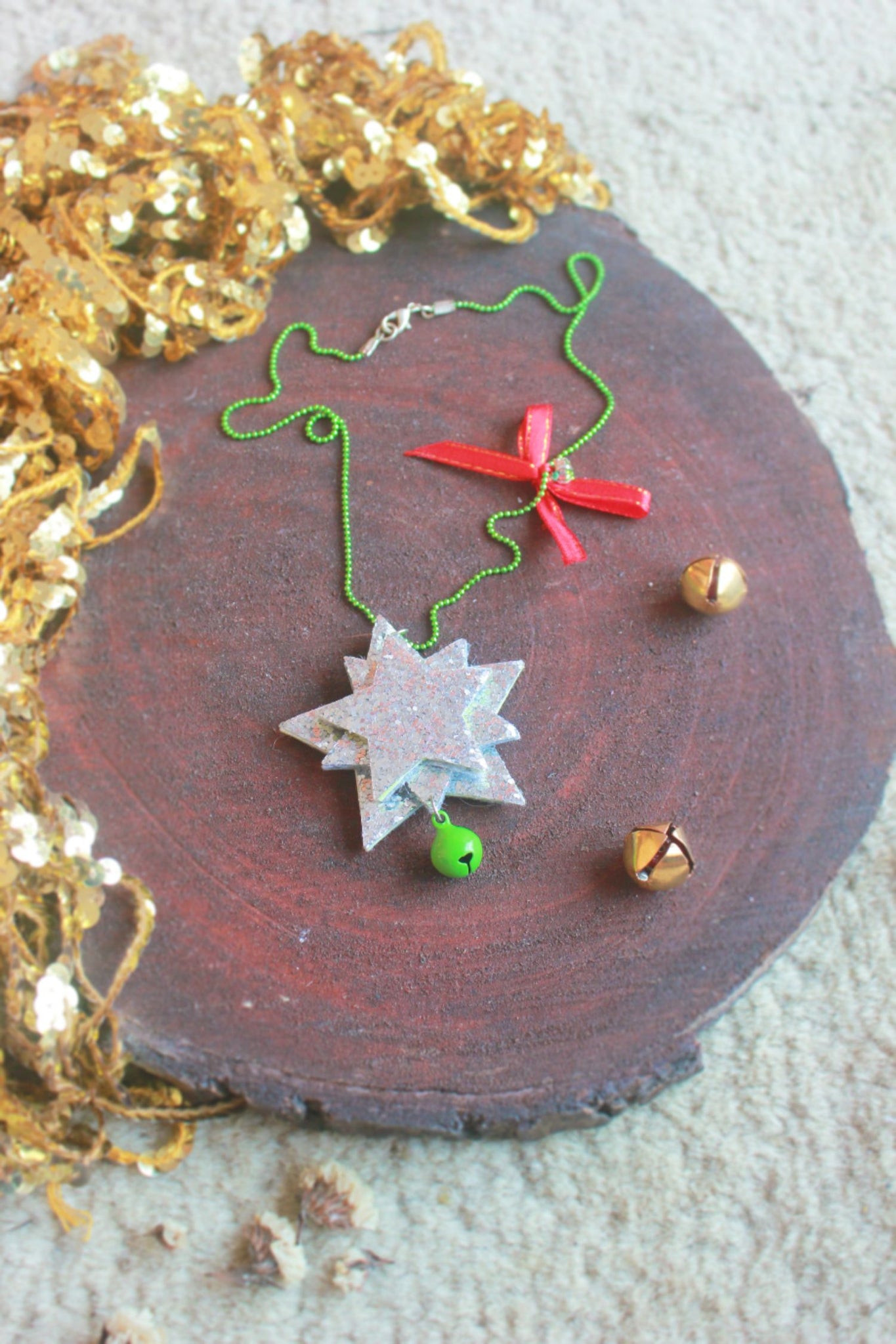 Christmas Star Of Bethelem Necklace Silver Green