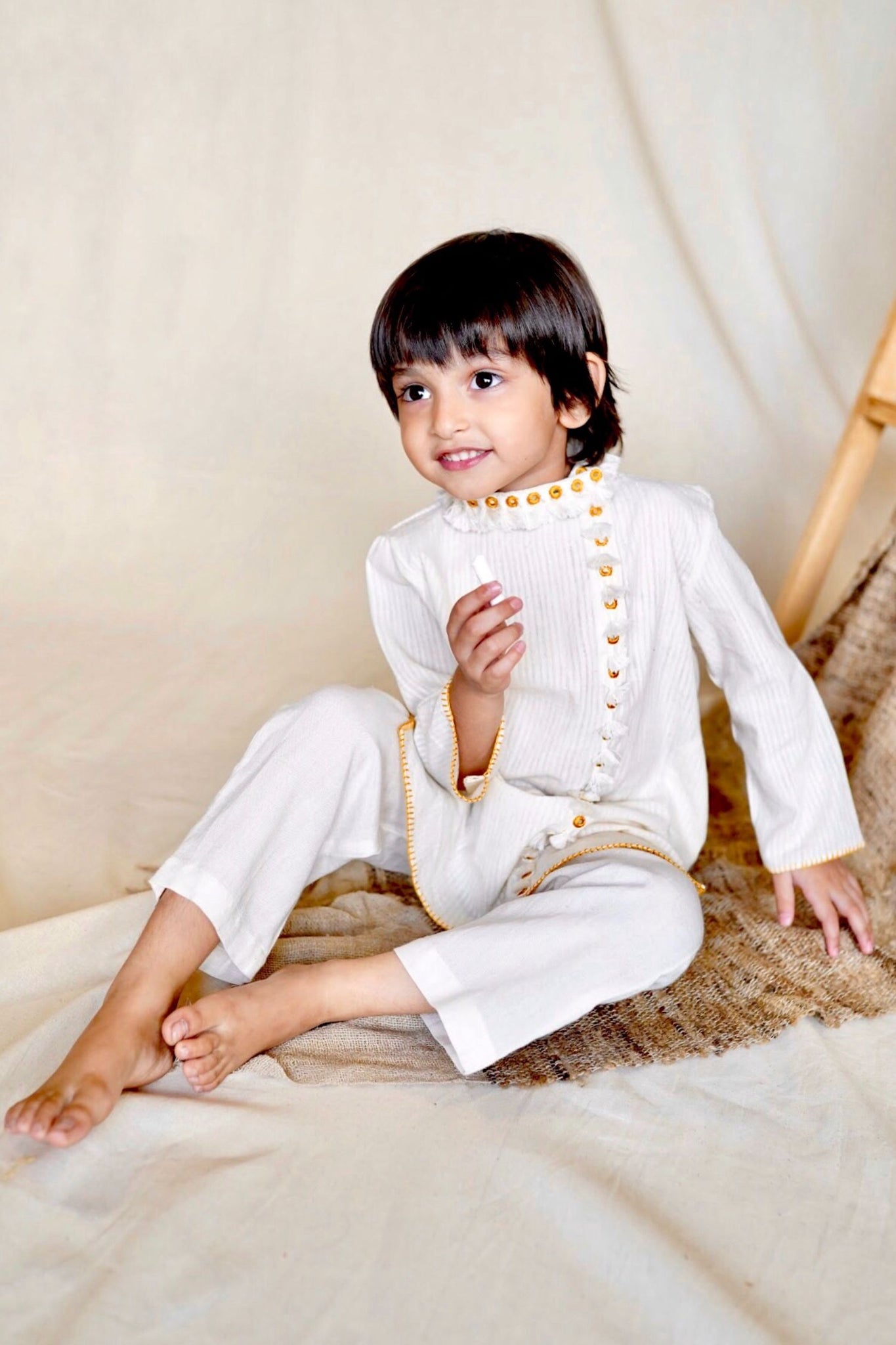 White Lotus Malkha Kurta and Pants(2pc- Set)