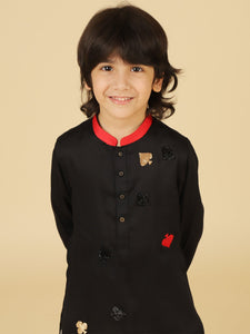 BLACK KURTA WITH PANTS AND SCATTERED EMBROIDERY